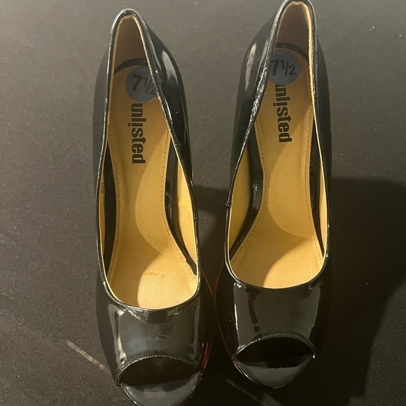 {Unlisted} Black and Multicolored Platform Heels - Picture 2 of 5